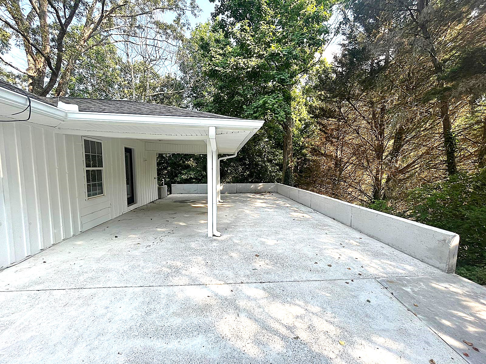 3932 Fraser Circle - 1 photo 2