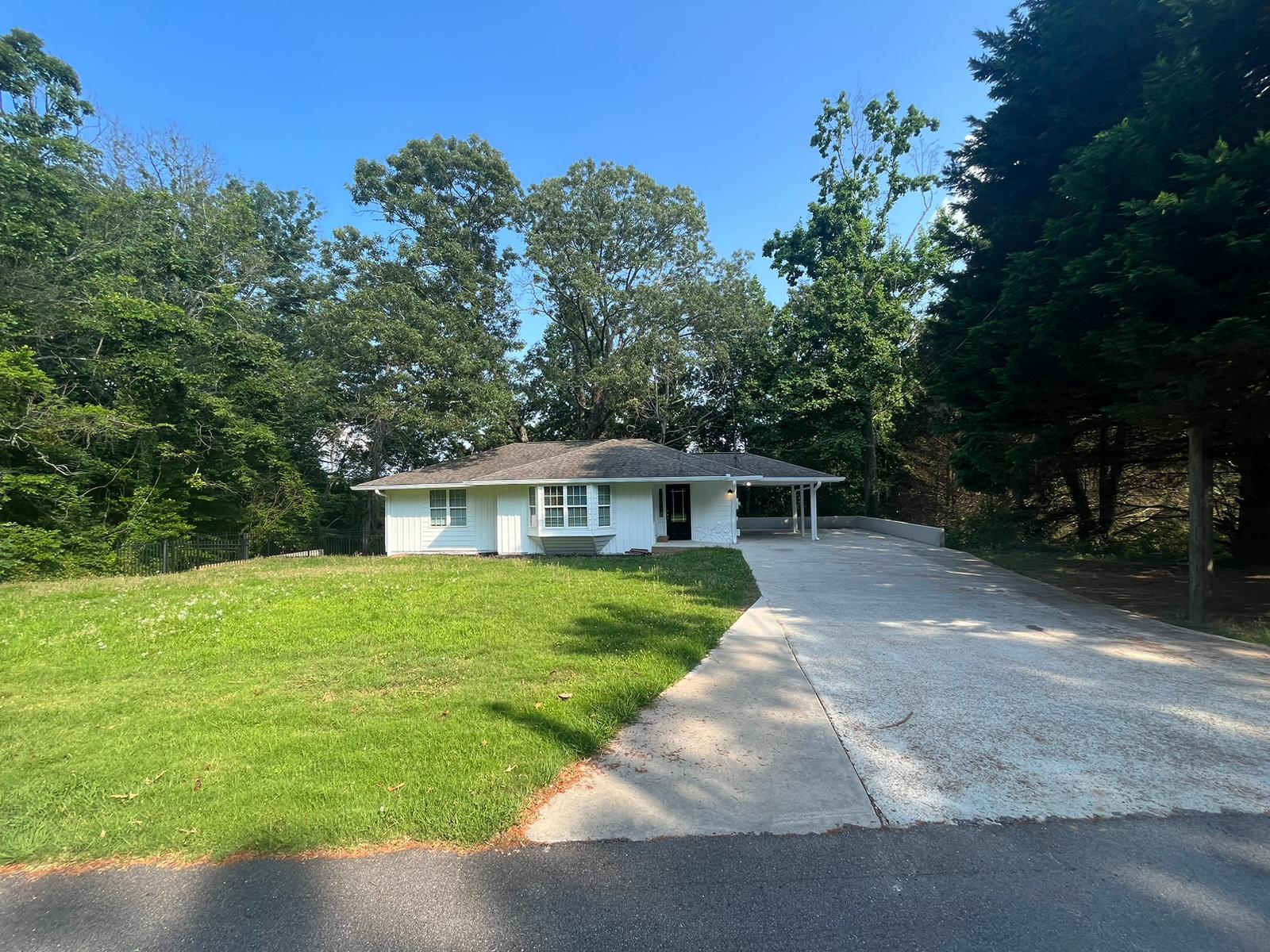 3923 Fraser Circle - 2
